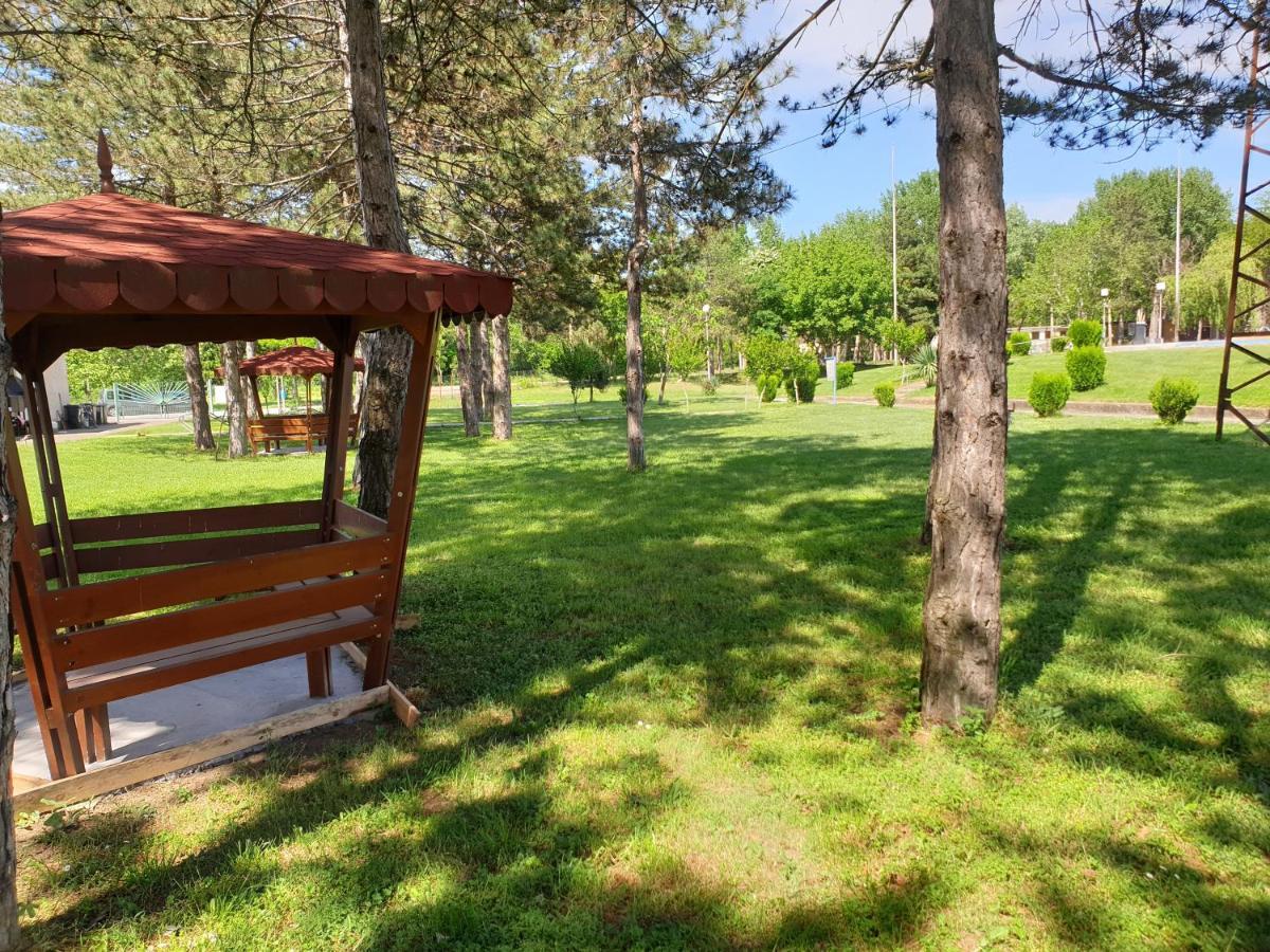Paradise Park Polski Trumbesh Bagian luar foto