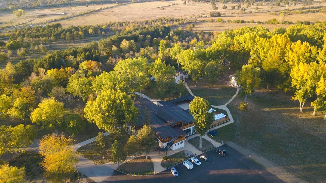 Paradise Park Polski Trumbesh Bagian luar foto